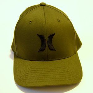 Hurley fitted hat L/XL